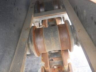 2013-hitachi-zx225usrlc-3-47791089
