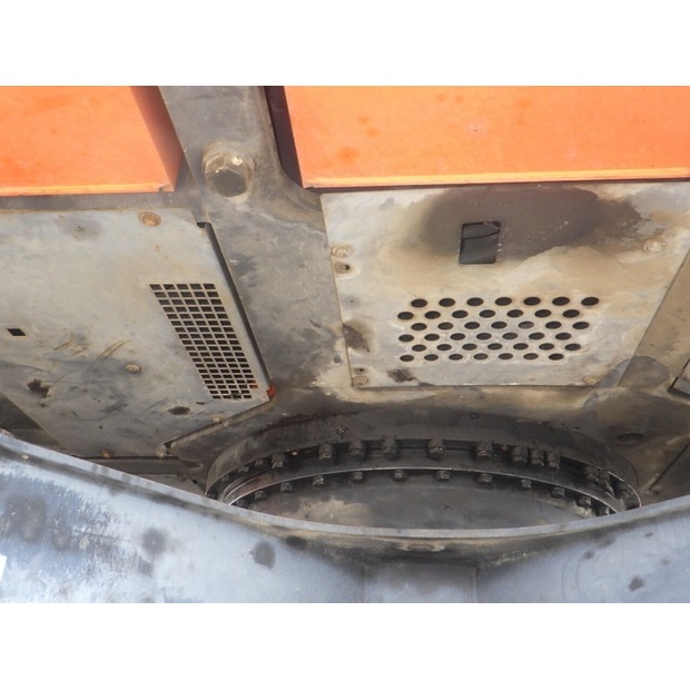 2013 هيتاشى ZX225USRLC-3-47791093