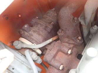 2013-hitachi-zx225usrlc-3-47791106