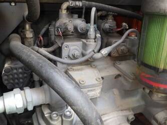 2013-hitachi-zx225usrlc-3-47791118