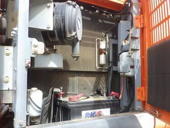 2013-hitachi-zx225usrlc-3-47791119