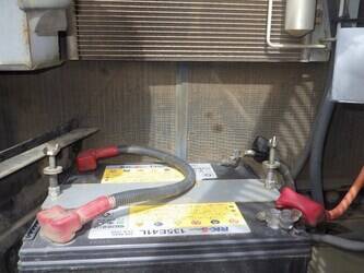 2013-hitachi-zx225usrlc-3-47791120