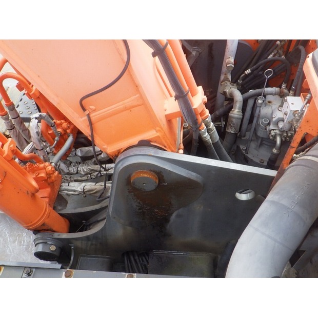 2013 هيتاشى ZX225USRLC-3-47791124