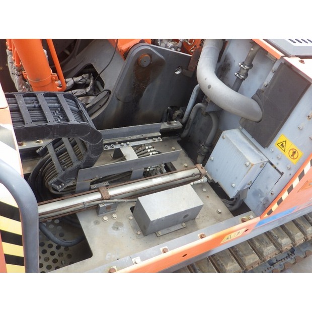 2013 هيتاشى ZX225USRLC-3-47791126
