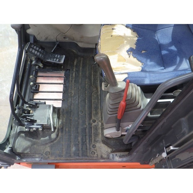 2013 هيتاشى ZX225USRLC-3-47791129