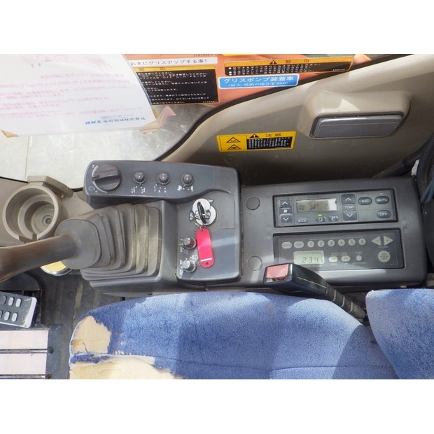 2013 هيتاشى ZX225USRLC-3-47791133
