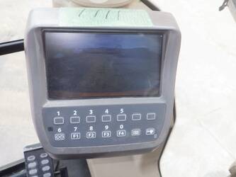 2013-hitachi-zx225usrlc-3-47791135