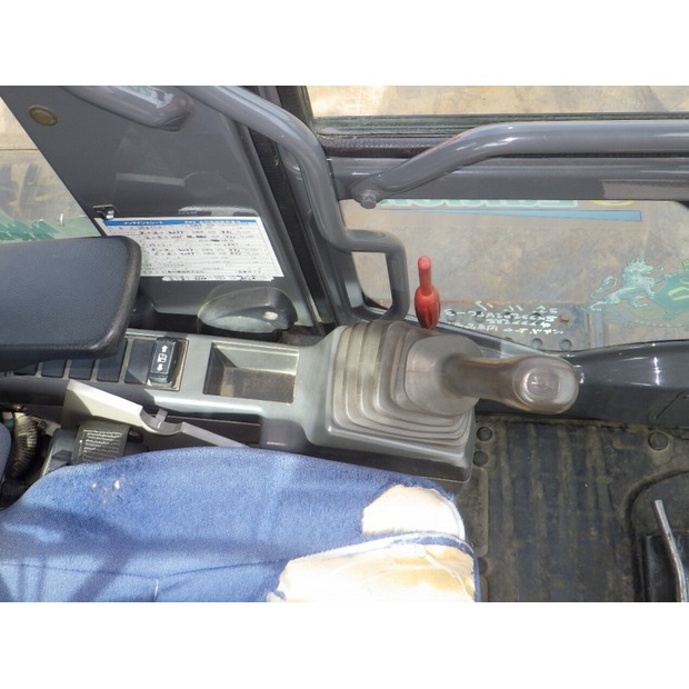 2013 هيتاشى ZX225USRLC-3-47791136