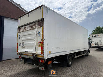 2017-renault-d12-1462553-47796130