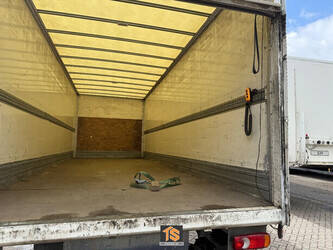 2017-renault-d12-1462553-47796135