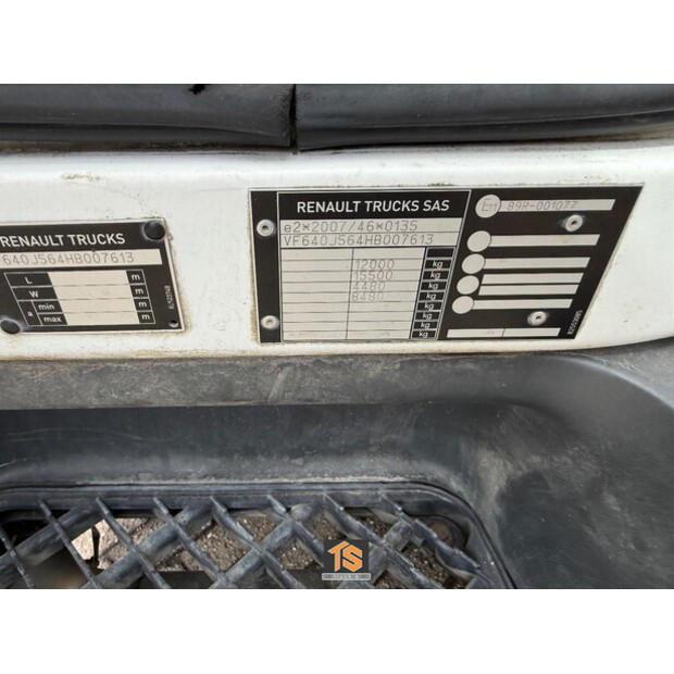2017 Renault D12-47796139