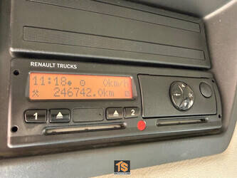 2017-renault-d12-1462553-47796142