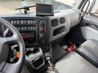 2017-renault-d12-1462553-47796143