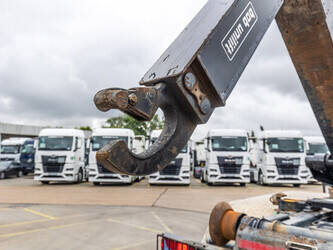 2021-man-tgs-33-430-47796874