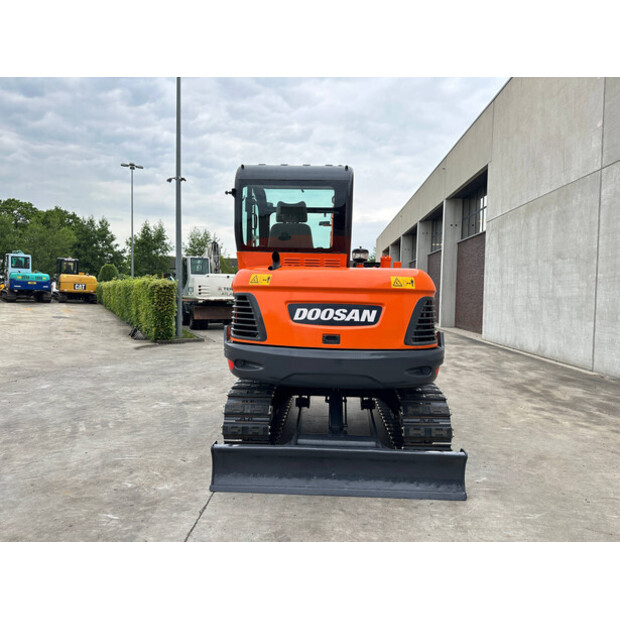 2019 Doosan DX55-9CN-47797001