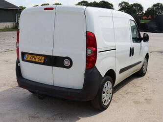2011-fiat-doblo-1462583-47797265