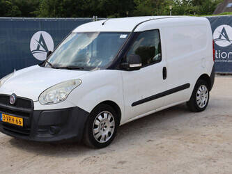 2011-fiat-doblo-1462583-47797268