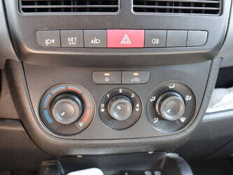 2011-fiat-doblo-1462583-47797296