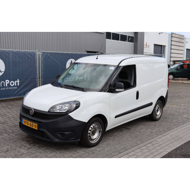 2022 Fiat Doblo 1.6-47797309