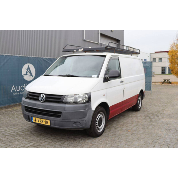 Volkswagen Transporter-47797512