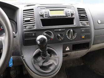 volkswagen-transporter-1462588-47797537