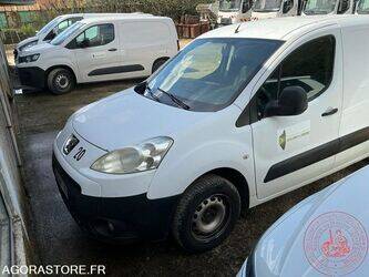 2012-peugeot-partner-1462031-47810057