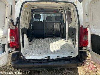 2012-peugeot-partner-1462031-47810064