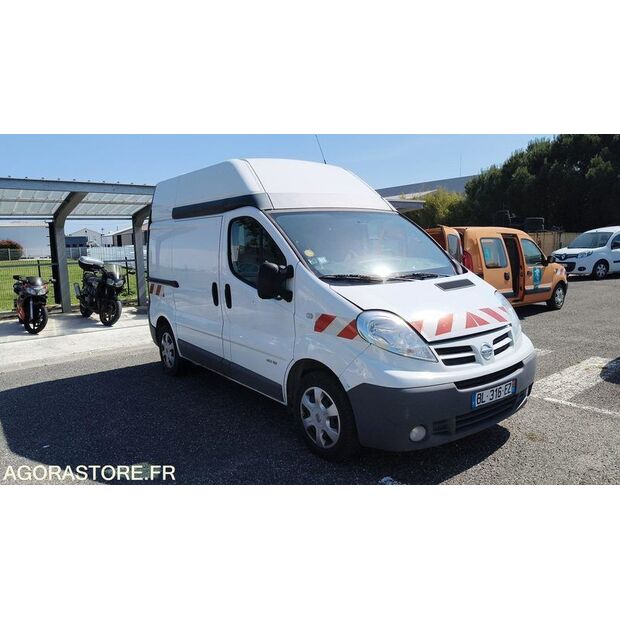 2011 NISSAN Primastar-47810206