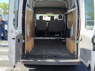 2011-nissan-primastar-47810246