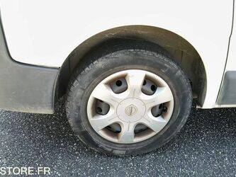 2011-nissan-primastar-47810254