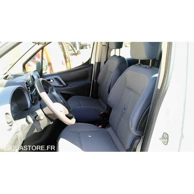 2009 Citroen BERLINGO-47810413