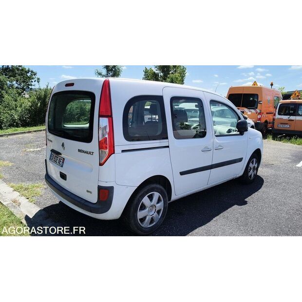 2016 رينو Kangoo-47810554