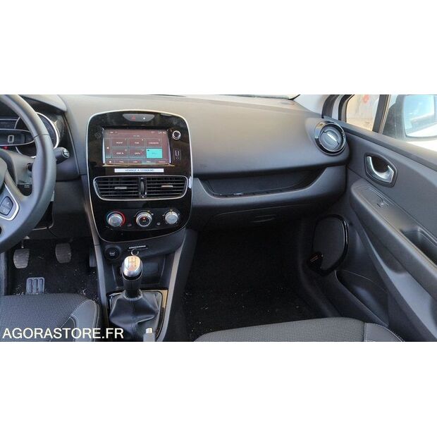 2017 رينو Clio-47810631