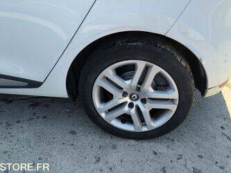 2017-renault-clio-1462072-47810632