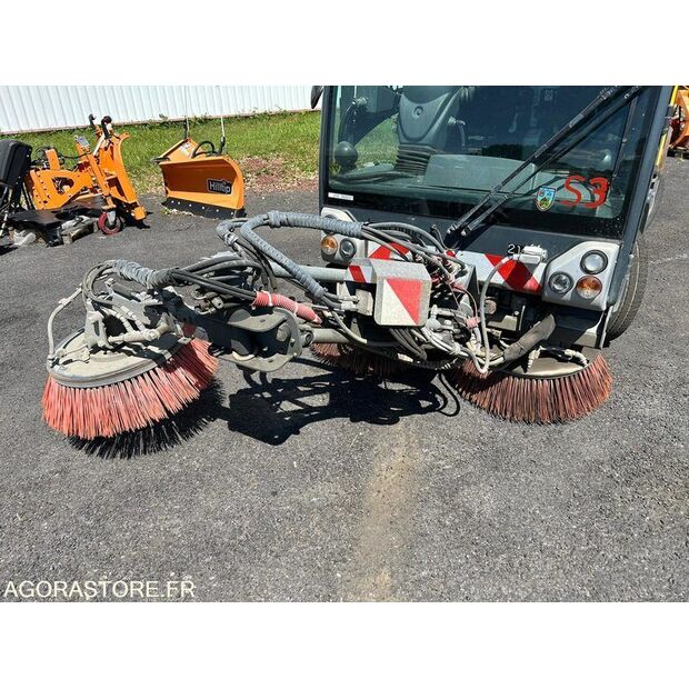 2017 Boschung S3-47810783