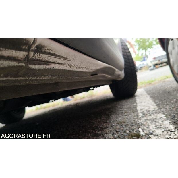 2017 Peugeot Expert-47810908