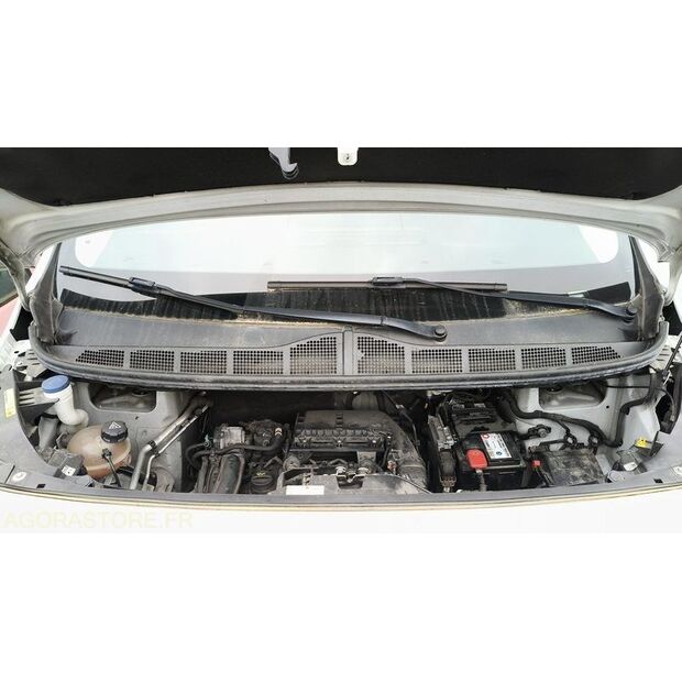 2017 Peugeot Expert-47810954