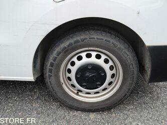 2017-peugeot-expert-1462103-47810958