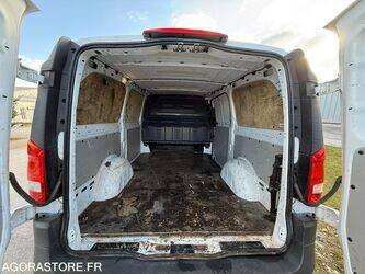 2019-mercedes-benz-vito-1462136-47811132