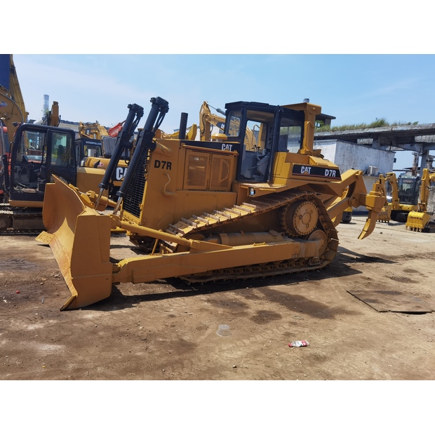 2025 Caterpillar D7R-47814576