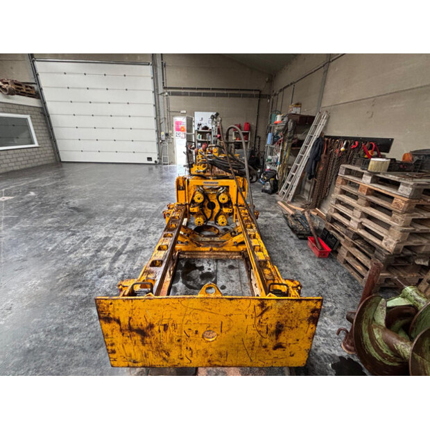 2010 Perforator PBA 85-47814656