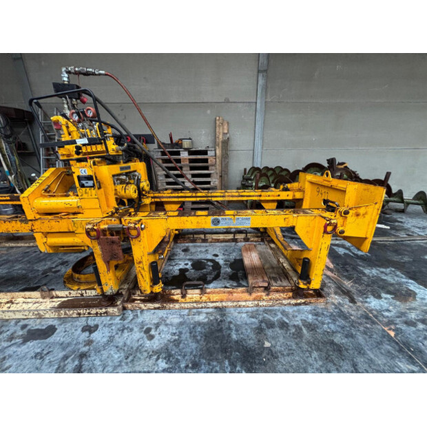 2010 Perforator PBA 85-47814661