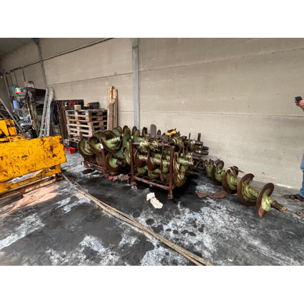 2010 Perforator PBA 85-47814667