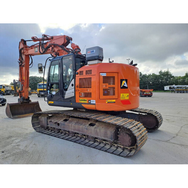 2021 Hitachi ZX225USLC-6-47815503
