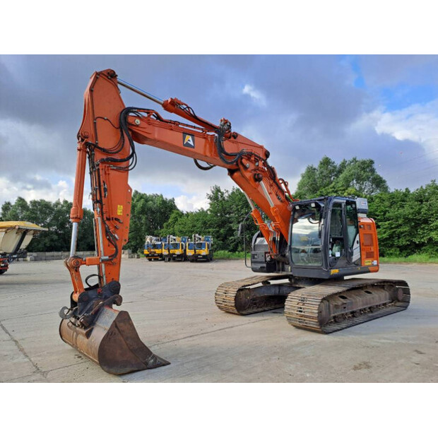 2021 Hitachi ZX225USLC-6-47815509