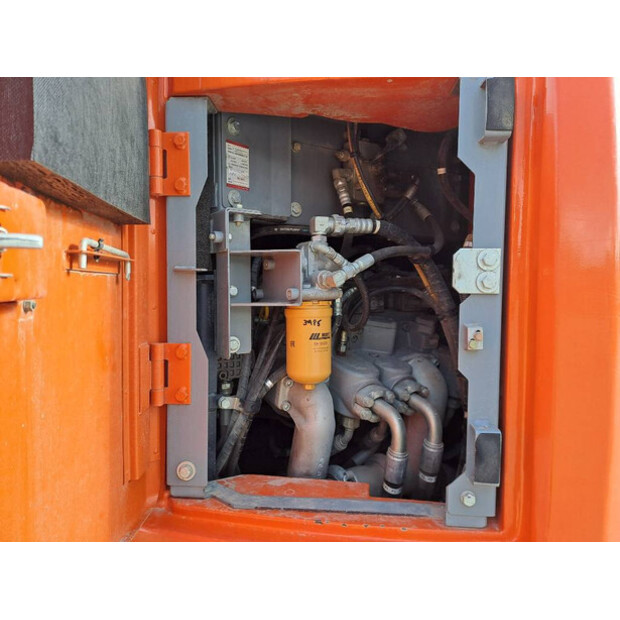 2021 Hitachi ZX225USLC-6-47815520