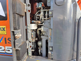 2021-hitachi-zx225uslc-6-1462699-47815521