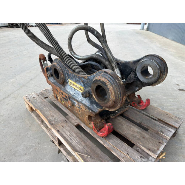 2019 OilQuick OQ70/55-47816107