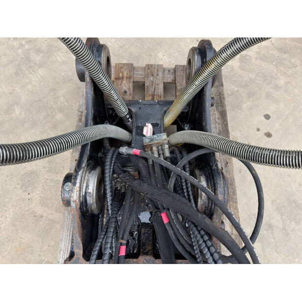 2020 OilQuick OQ70/55-47816162