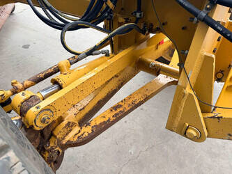 2015-caterpillar-140m3-1462779-47816616